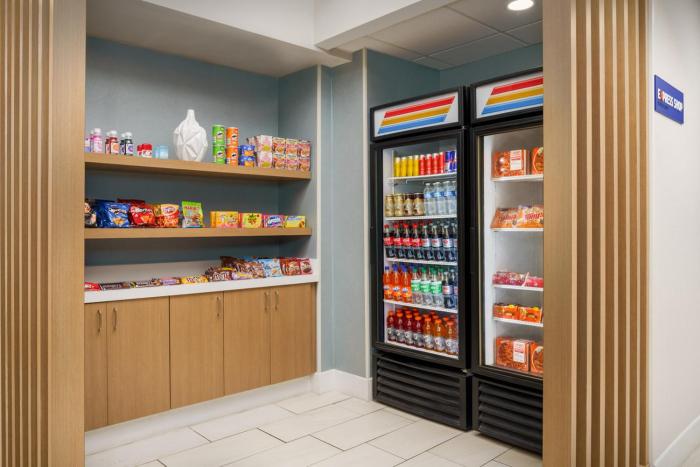 holiday inn express rochester ne irondequoit by ihg