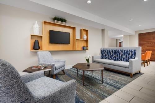 holiday inn express rochester ne irondequoit by ihg