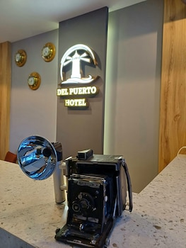 del puerto hotel aliaga