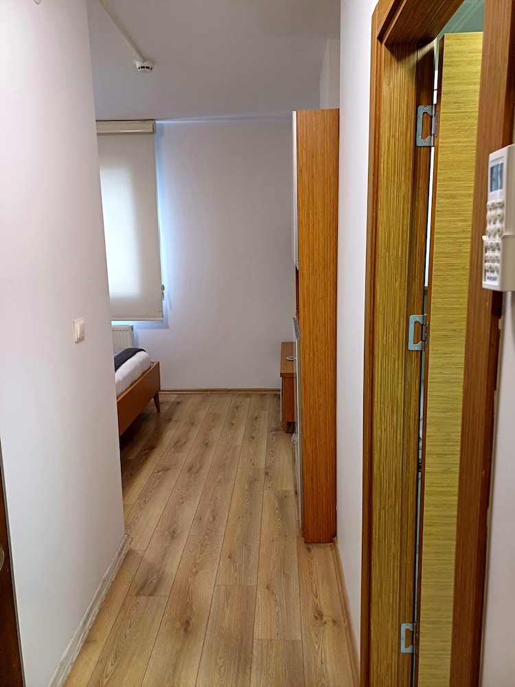 del puerto hotel aliaga