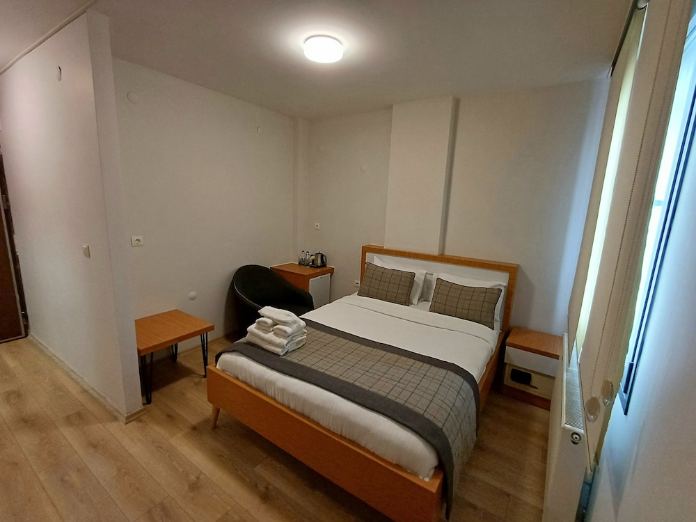 del puerto hotel aliaga