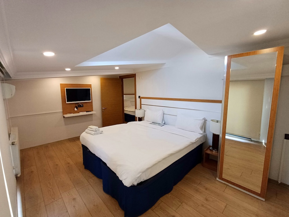 del puerto hotel aliaga