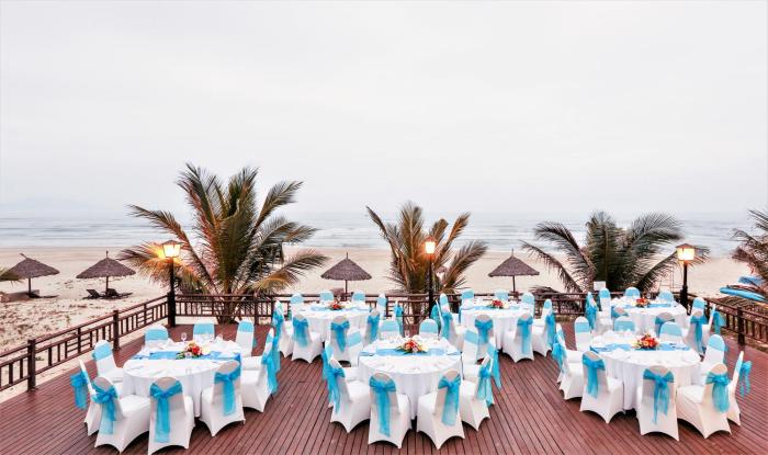 sandy beach non nuoc resort