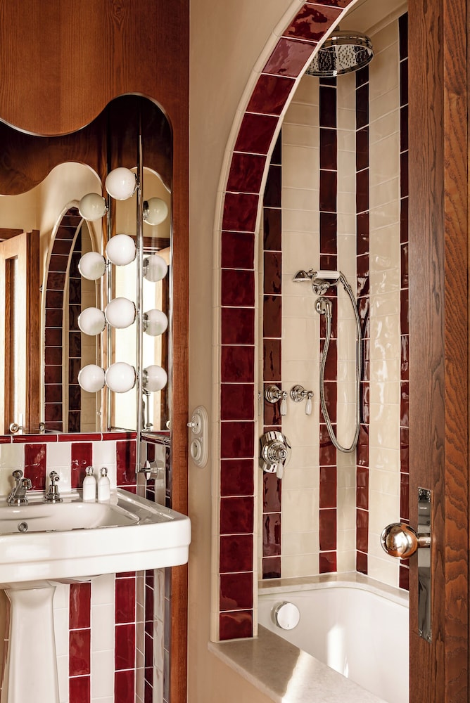 chateau des fleurs hotel and spa paris