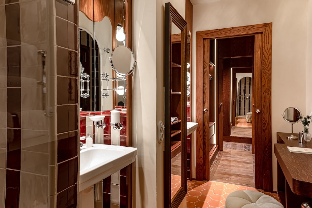 chateau des fleurs hotel and spa paris