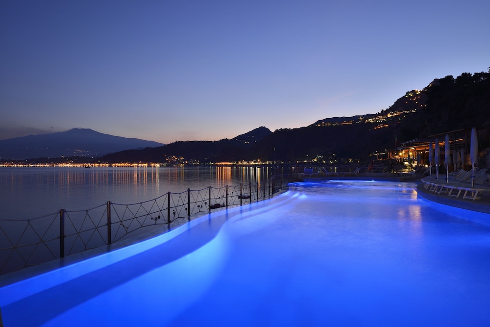 unahotels capotaormina