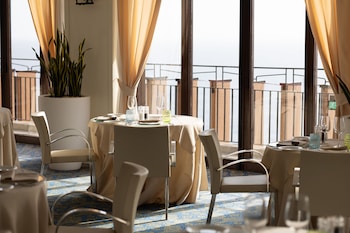 unahotels capotaormina