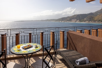 unahotels capotaormina