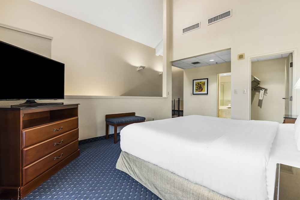 thousand hills condo resort