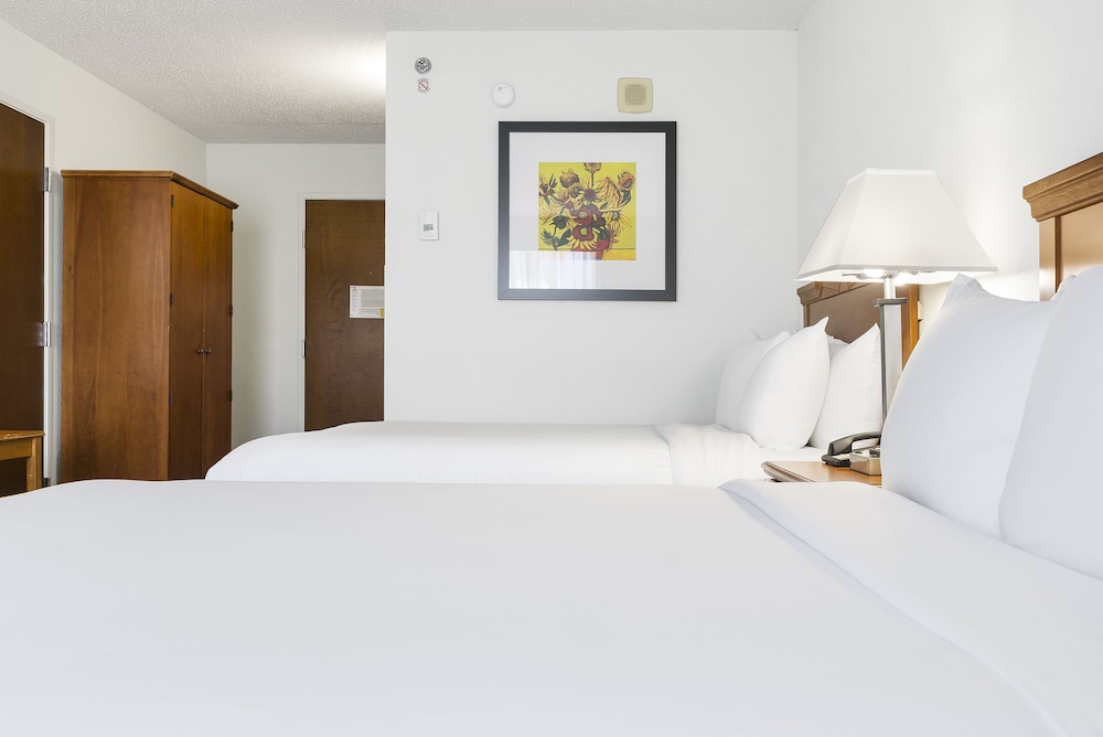 thousand hills condo resort