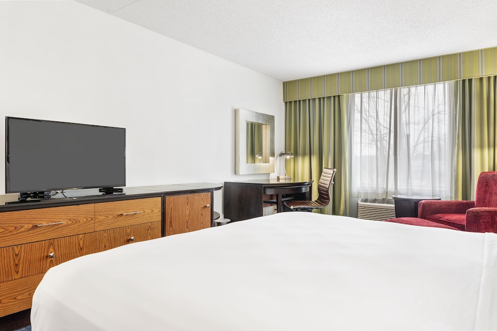 thousand hills condo resort