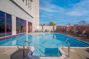 thousand hills condo resort