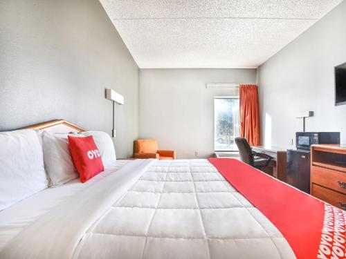 oyo townhouse inn jacksonville near little rock
