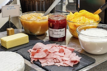 ibis styles paris republique le marais