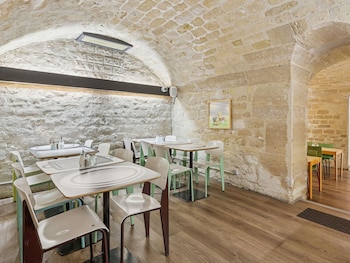 ibis styles paris republique le marais