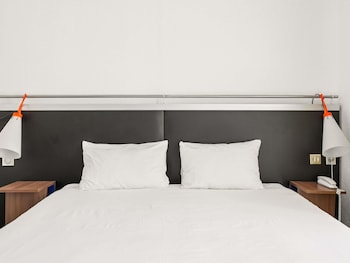 ibis styles paris republique le marais