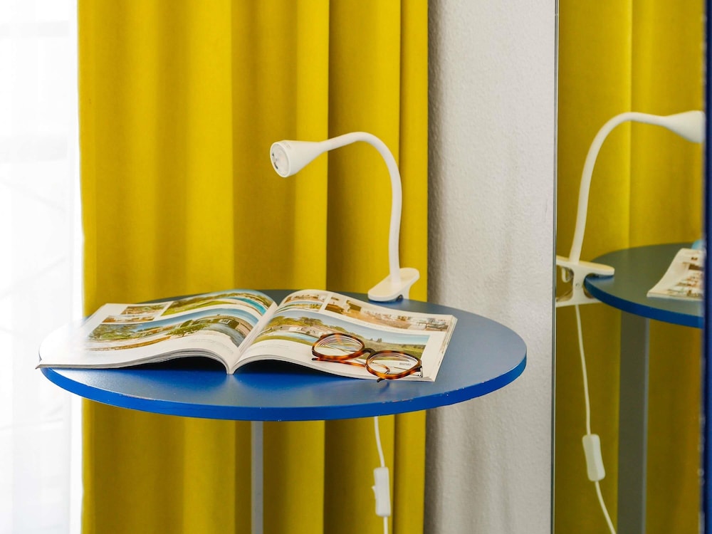 ibis styles paris republique le marais