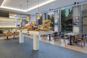 hilton garden inn tbilisi riverview