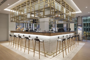 hilton garden inn tbilisi riverview