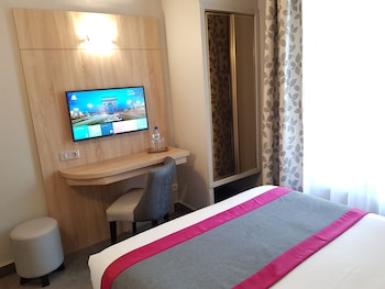 hotel champerret elysees