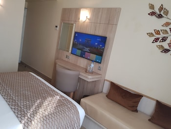 hotel champerret elysees