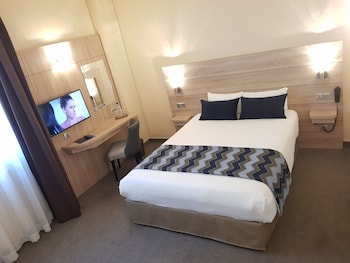 hotel champerret elysees