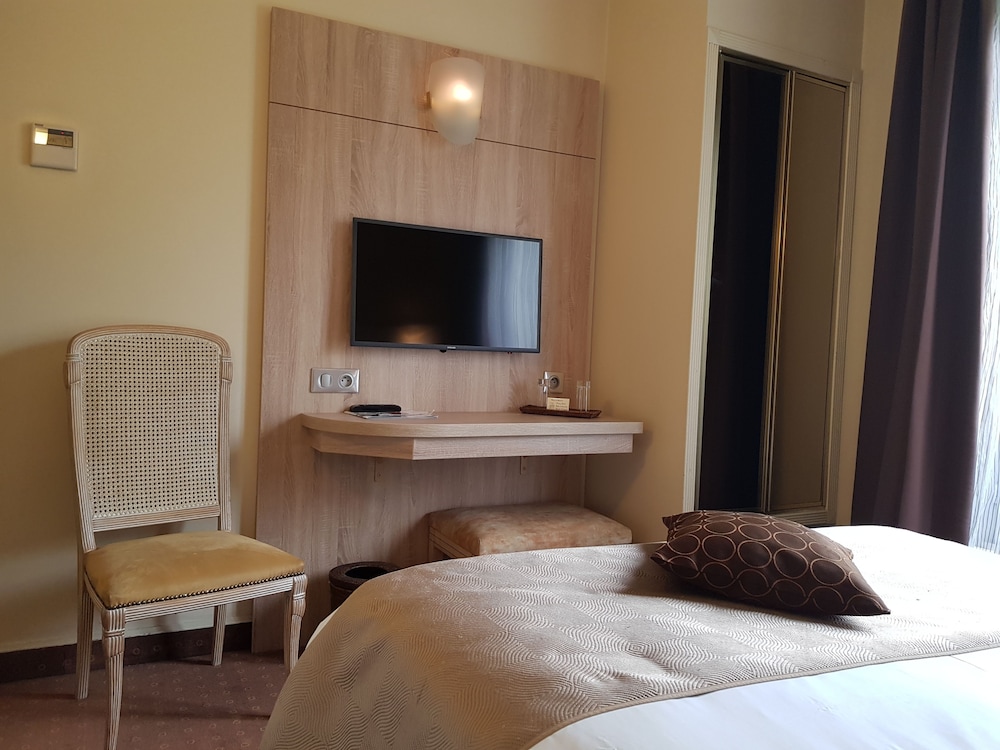 hotel champerret elysees