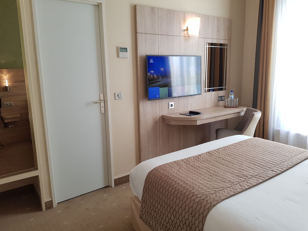 hotel champerret elysees