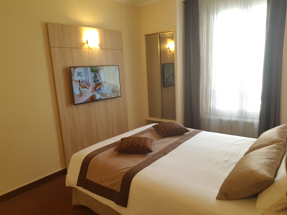 hotel champerret elysees