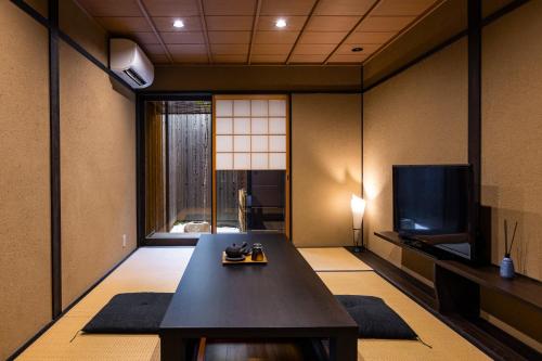 rin premium koki higashi
