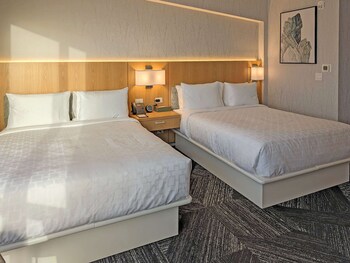 clarion lakeside inn and conference centre