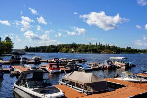 Clarion Lakeside Inn & Conference Centre,Ontario>>Kenora,3 star