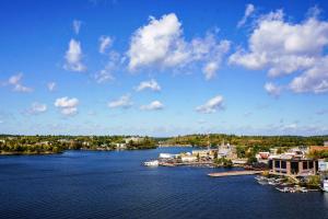 Clarion Lakeside Inn & Conference Centre,Ontario>>Kenora,3 star