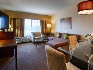 antioch hotel and suites