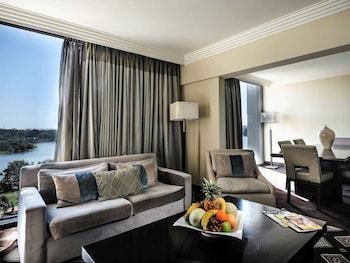 hotel pullman lubumbashi grand karavia