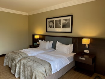 hotel pullman lubumbashi grand karavia