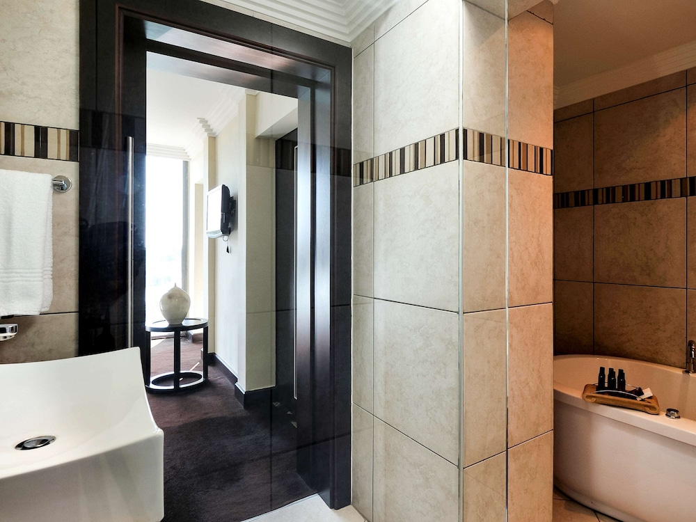 hotel pullman lubumbashi grand karavia