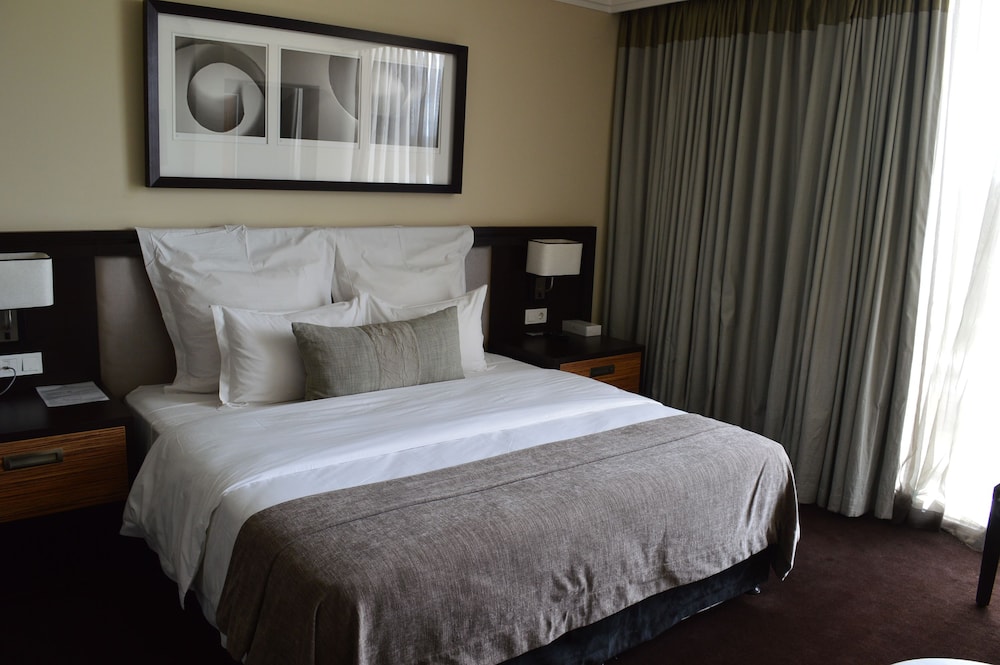 hotel pullman lubumbashi grand karavia