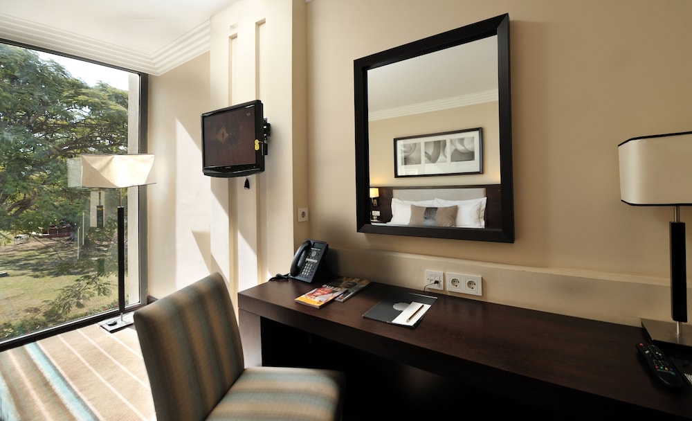 hotel pullman lubumbashi grand karavia