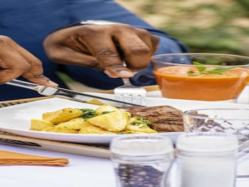 hotel pullman lubumbashi grand karavia