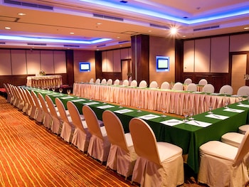 zenith sukhumvit hotel bangkok