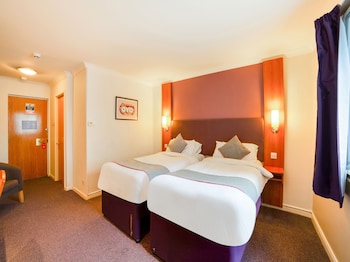 premier inn st helens a580 east lancs