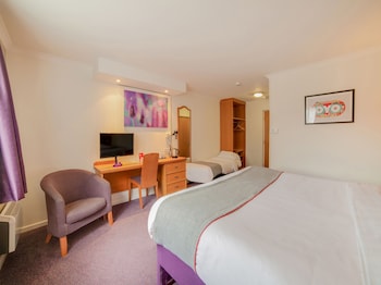 premier inn st helens a580 east lancs