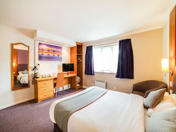 premier inn st helens a580 east lancs