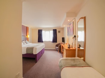 premier inn st helens a580 east lancs