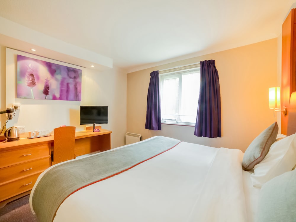 premier inn st helens a580 east lancs