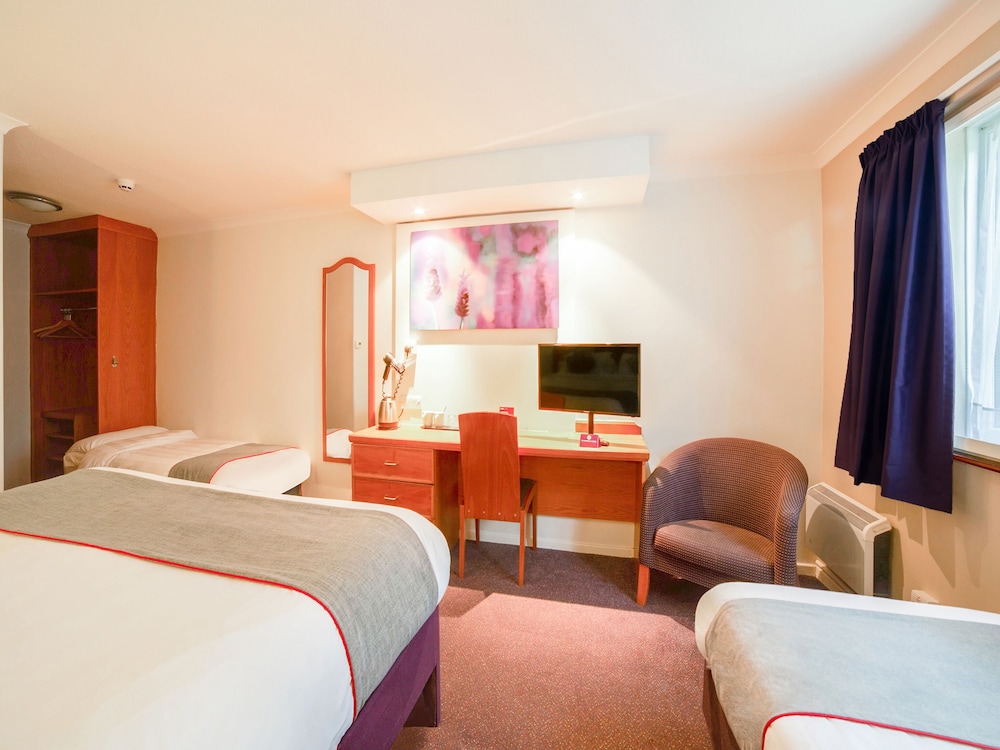 premier inn st helens a580 east lancs