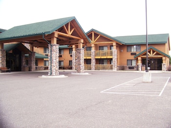shell lake lodge a travelodge by wyndham