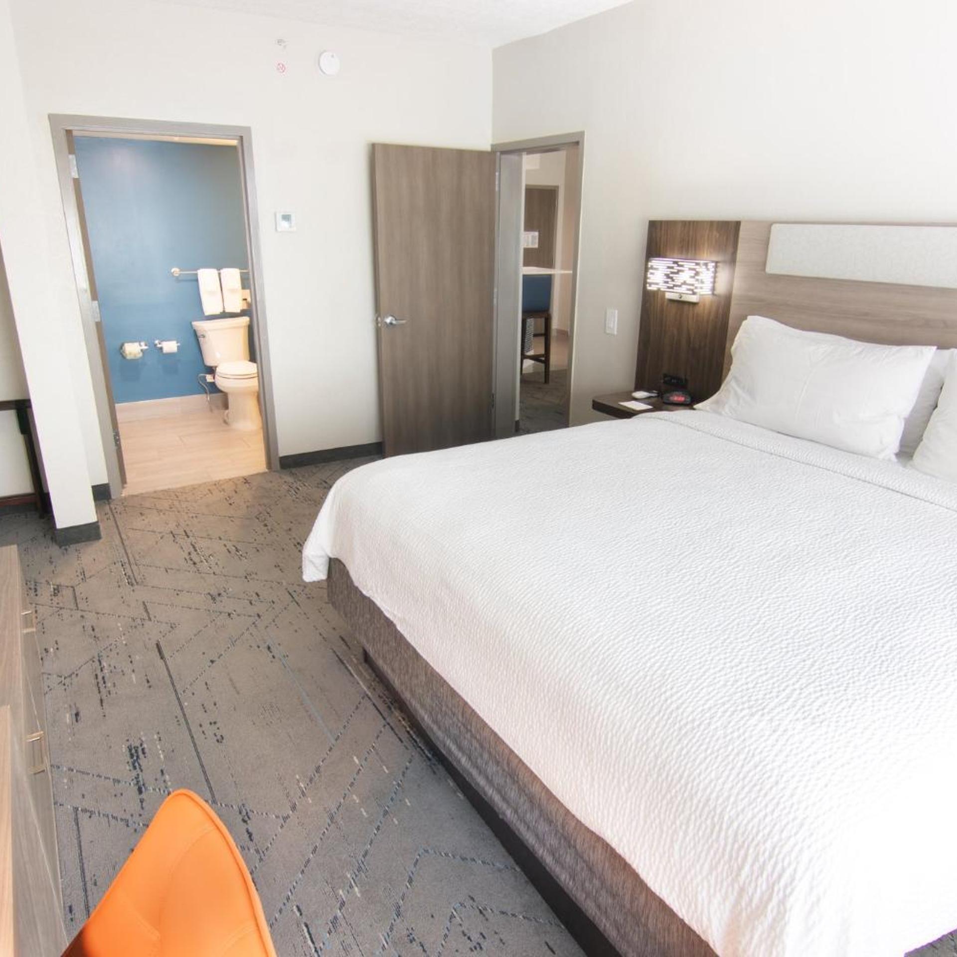holiday inn express and suites fort lauderdale airport west