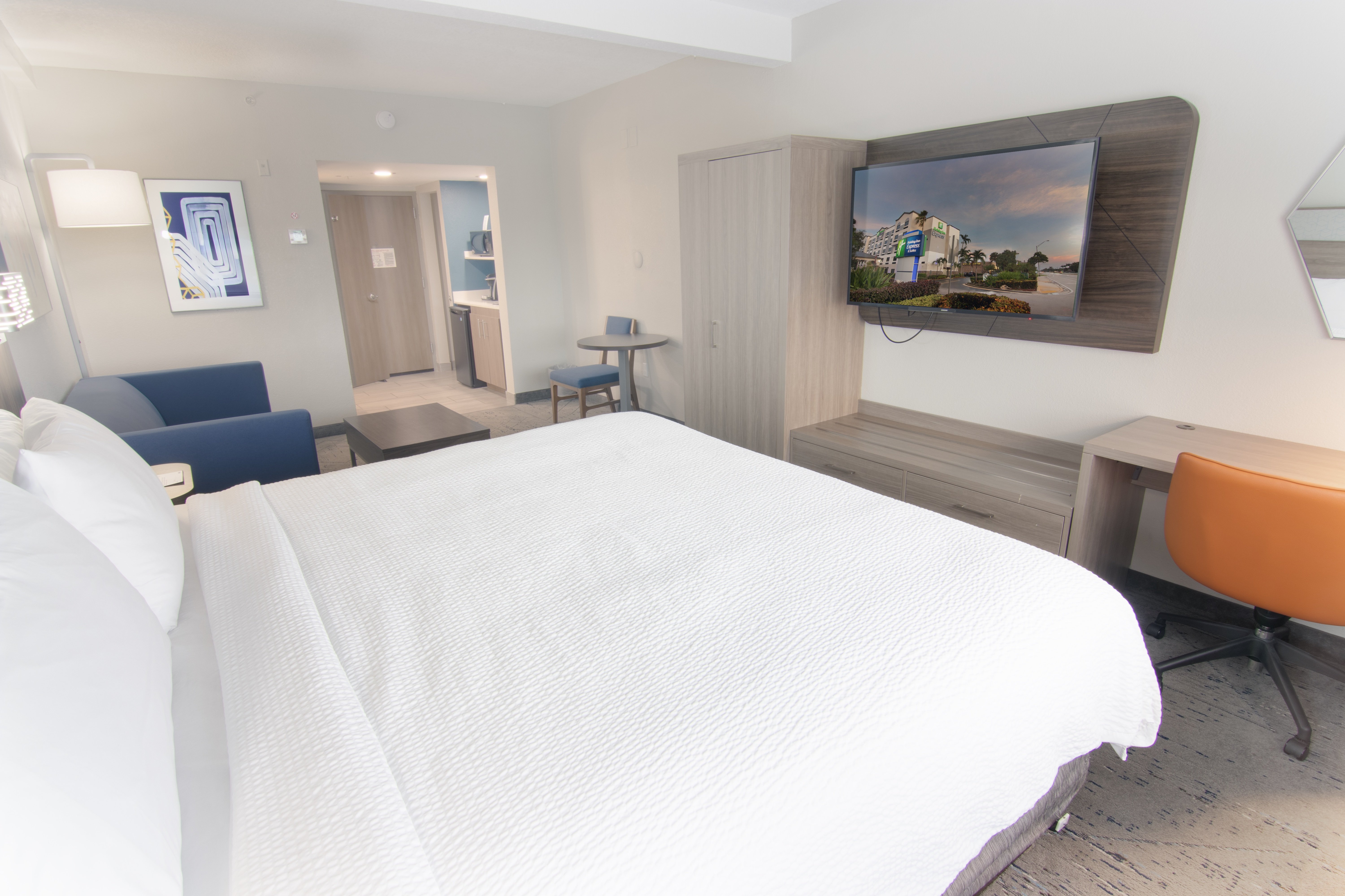 holiday inn express and suites fort lauderdale airport west